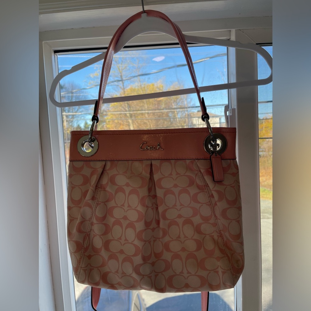 Rare Vintage (early 2000’s) Pink & silver Coach with shoulder & crossbody strap